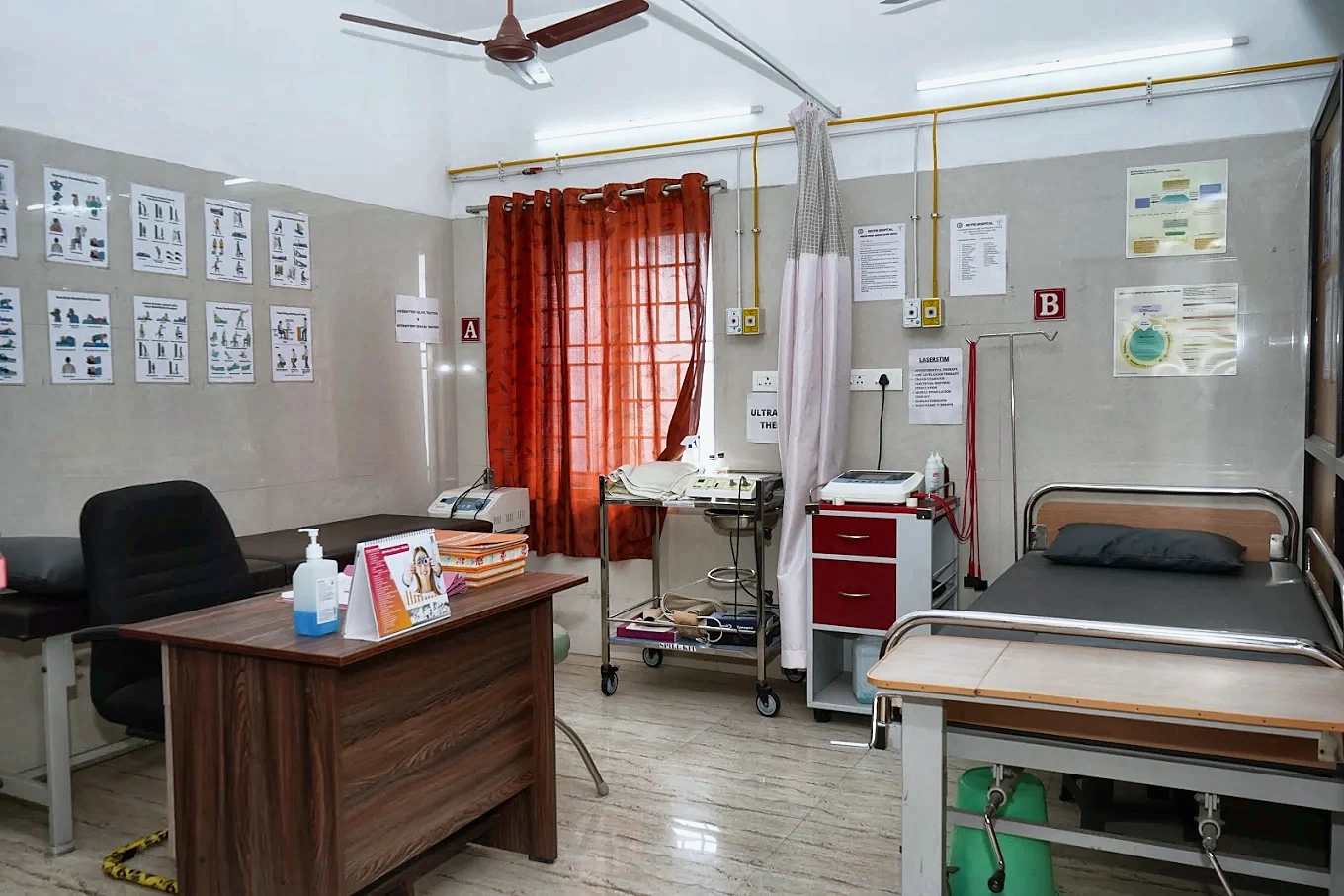 Doctor examination room at Sruthi Hospital, Sivakasi